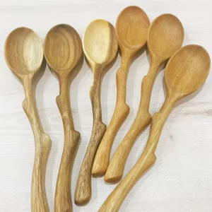 ช้อนไม้ที่เป็นมิตรกับสิ่งแวดล้อมทำจากมะพร้าวหรือไม้ยางพาราเหมาะสำหรับใช้ในครัวทุกวัน - Product Image 1