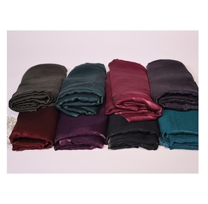 Vente flash Tissu en satin de nylon Tora pour robes de mariée ou tenues de soirée et saris ou robes de mode disponibles en grande quantité - Product Image 1