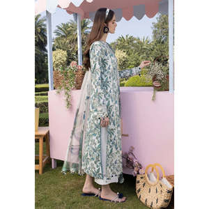 Tela Bordada Crimson Breeze Corte A para Eid Festive '26, Diseño Elegante TC-1574 - Product Image 4