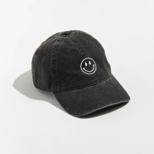Correa Ajustable Suave para un Look Elegante, Gorra de Béisbol Minimalista con Costuras Monocromáticas y Iniciales Bordadas - Product Image 6