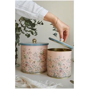 ชุดกล่องดีบุกโลหะทรงกลมขนาดเส้นผ่านศูนย์กลาง175x180-DIA 140x ที่จับ150 (2ชิ้น) ดีไซน์ลายดอกไม้สีพาสเทลสีฟ้าดีไซน์แบบพฤกษศาสตร์ - Product Image 1