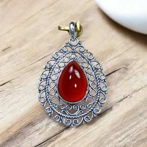 Colgantes Finos de Plata de Ley 925 con Gema Cornalina, Venta al por Mayor de Dijes y Joyería - Product Image 2