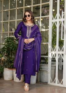 2025 nuevo lanzamiento llamativo hermoso bordado VISCOSA CHANDERI tela hasta la rodilla Kurti & Pent con Dupatta Set de Surat - Product Image 5