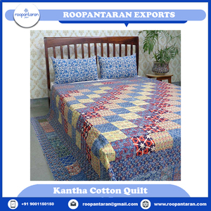Edredón Kantha tamaño Queen superventas del fabricante directo, Patchwork de algodón orgánico estampado con bloques de mano a la venta - Product Image 2