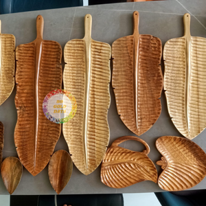 ถาดไม้รักษ์โลก ทำด้วยมือจากไม้เนื้อแข็งธรรมชาติ สำหรับใช้ในบ้าน/ร้านอาหาร/รีสอร์ท - แคริลิน - Product Image 5