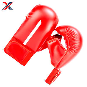 Gants de karaté et de boxe en cuir PU rouge personnalisés pour adultes Design unique Tissu souple pour l'entraînement - Product Image 4
