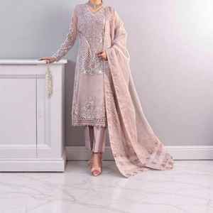 Costume décontracté prêt à porter avec haut élégant à manches longues et bas assortis conçu pour le bureau Style de rue et usage quotidien - Product Image 2