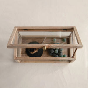 Boîte de présentation contemporaine décorative en bois naturel et verre avec couvercle boîte de rangement en bois majestueuse et classique - Product Image 5