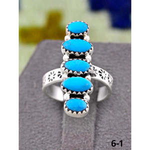 Bague artisanale culturelle du Sud-Ouest, en turquoise Kingman et argent sterling, taille King - Product Image 2
