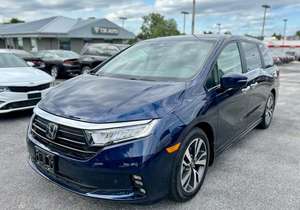 Minivan Honda Odyssey Touring 2024 Usada en Buen Estado - Product Image 2