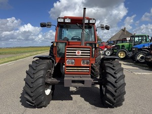 รถแทรกเตอร์มือสอง4x4รถแทรกเตอร์110-90DT สำหรับการเกษตร - Product Image 5