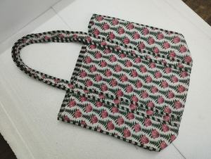 Sacs fourre-tout en coton matelassés Kantha faits à la main, couleur unie, ouverts, été automne, sacs de courses réutilisables, vente en gros, exportation, approvisionnement en vrac - Product Image 2