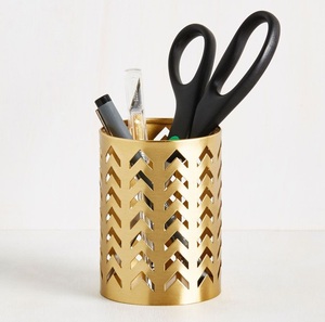 Portalápices Redondo de Metal Ligero y Contemporáneo con Acabado para Decoración de Escritorio en Hogar, Estudio u Oficina - Product Image 4