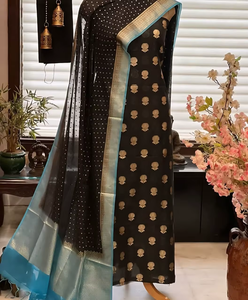 Traje de 3 Piezas de Tela Mercerizada Banarasi Exclusiva, Kurti Sin Costuras Elegante para Mujer, Vestido Tradicional Indio para Fiesta - Product Image 4