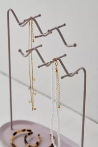 2025 accessoires décoratifs de vente chaude support de bijoux en métal fait main fini argent - Product Image 3