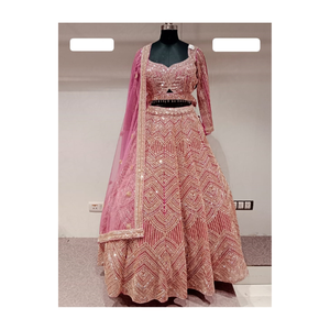 Robe élégante en georgette brodée pour femme, parfaite pour les fêtes traditionnelles, les réceptions et les célébrations festives - Product Image 1