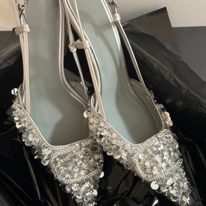 Sandalias de tacón alto plateadas de estilo francés, con punta cerrada, elegantes y de hada, para primavera y verano - Product Image 3