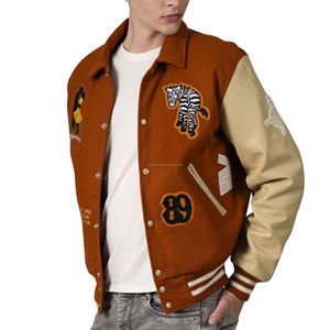 Chaqueta Varsity Unisex con Estampado Gráfico, Cuerpo de Lana, Mangas de Cuero, Cuello Redondo, Tema Safari, Bordado 'Wildest Dreams', Parches Frontales - Product Image 5