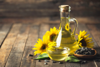 Hoogwaardige 100% pure geraffineerde olijfolie Italiaans 1L glazen fles 18 maanden houdbaarheid Klaar voor gebruik