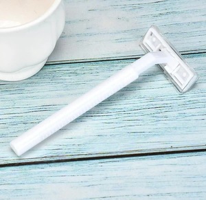 Maquinilla de afeitar desechable para hombre y mujer, uso conveniente para cara y cuerpo, precio bajo, características superiores para baño y hotel - Product Image 4