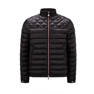 Veste matelassée imperméable et coupe-vent pour homme avec manches amovibles et capuche assortie pour l'hiver - Product Image 1