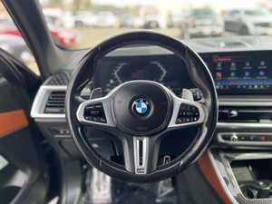 Clean Green 2024 X5 M60i xDrive AWD Asientos de Cuero Bluetooth Paquete Deportivo Sistema de Navegación Paquete de Tecnología de Arranque Remoto - Product Image 6