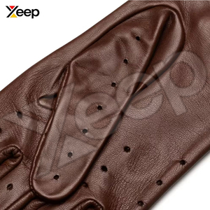 Gants de conduite pour hommes en cuir perforé, antidérapants, imperméables, personnalisables, légers, respirants, design classique, style intègre - Product Image 2