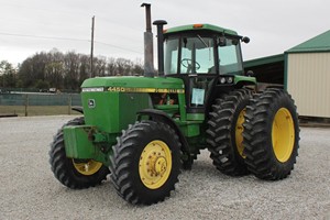 Tractor John Deere 4450 Usado de 1985, 4WD, Motor Diésel de 120 HP y Rodamientos, Pocas Horas de Uso, Bien Mantenido, Envío Rápido - Product Image 5