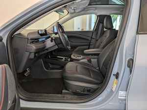 Garantie du meilleur prix 2025 F o r d Mus-tang Mach-E Premium AWD Sport Utility - Product Image 5