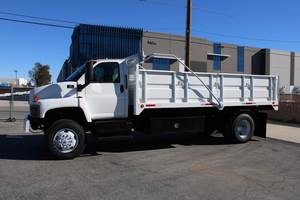 <span class=keywords><strong>Prix</strong></span> de gros pour <span class=keywords><strong>Chevrolet</strong></span> C7500 <span class=keywords><strong>4x4</strong></span> 18 pieds, camion à plateau à piquets / camion à benne basculante, CARB OK - Product Image 2