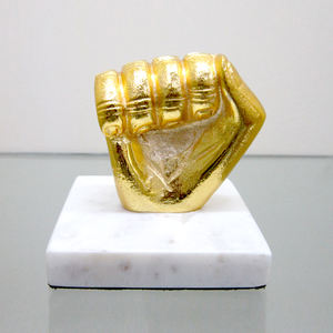 Aluminio Metal Mármol Base Mano Forma Chapado en oro Esculturas modernas de la India Escultura decorativa de la más alta calidad - Product Image 5