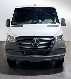 Fourgon Mercedes-Benz Sprinter Diesel AWD 2024 d'occasion avec régulateur de vitesse adaptatif, conduite à gauche, intérieur sombre, sièges en tissu, pneus R18 - Product Image 1