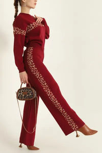 Bas Prix Casual Femmes Survêtement Ensembles Nouveau Design Deux Pièces Femmes Survêtements Street Wear Femmes Survêtements À Vendre - Product Image 4