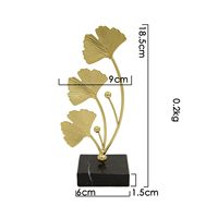 Moderna pieza decorativa de mesa con hoja de ginkgo de metal dorado hecha a mano, tamaño personalizable, elegante regalo para bodas y festivales, artesanía en metal.