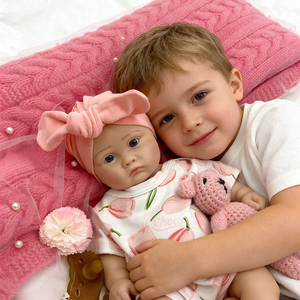 Muñeca Reborn de Silicona Suave Realista de 45CM, Niña Gordita con Pintura Multicapa, Suministro al por Mayor para Recién Nacidos, Fabricación OEM/ODM - Product Image 3