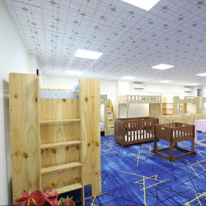 Contreplaqué de pin de qualité AA, écologique, réutilisable 6 à 8 fois, 4 pieds x 8 pieds, modèle 9/12/15/18 mm d'épaisseur, noyau en caoutchouc de construction E0 - Product Image 1