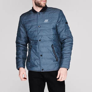 Chaqueta acolchada elegante de calle alta para hombre Abrigo de invierno de burbujas de alta calidad con cuello levantado Cálido y de moda - Product Image 3