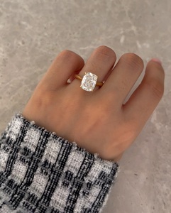 Coussin allongé coupe 12x10mm CZ Solitaire bague de fiançailles en or | Déclaration bijoux de proposition de mariée - Product Image 3