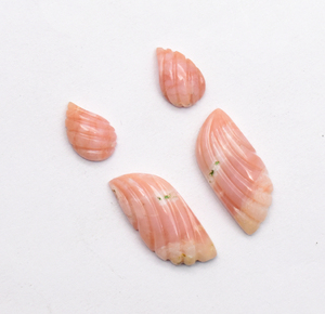 ปีกผีเสื้อแกะสลักมือโอปอลสีชมพูธรรมชาติขนาด35X11มม. 1คู่23.05กะรัต + AAAA หินแท้และเป็นธรรมชาติ - Product Image 3