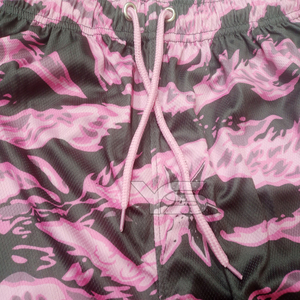Pantalones cortos personalizados de poliéster 100% al por mayor, pantalones cortos de playa para hombre con cintura con cordón de secado rápido y estampado por sublimación - Product Image 5