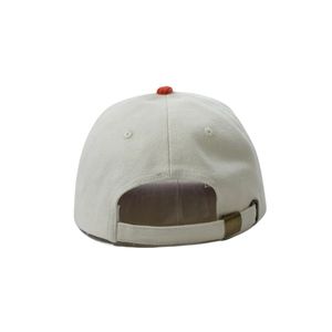 Casquette de golf 5 panneaux personnalisée avec logo brodé OEM, visière en velours côtelé et clip métallique en cuivre pour un style sur et hors le terrain - Product Image 4