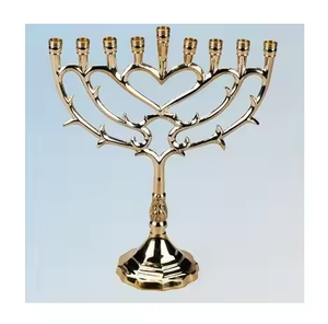 Dernier bougeoir Menorah en métal aluminium design Candélabres décoratifs de table de Noël de Impex - Product Image 3