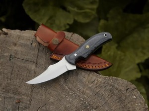 Cuchillo de caza de acero D2 hecho a mano con mango de madera Pakka y hermosa Funda de cuero personalizable compatible con OEM - Product Image 3