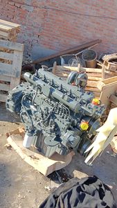 Motor Diésel Doosan DB58TIS de Alta Calidad, Reconstruido, Nuevo, Ensamblaje Completo de Acero en Buenas Condiciones con 6 Meses de Garantía, Caja de Madera - Product Image 4