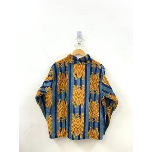 Veste Bohème d'Automne en Satin Velours Imprimé à Rayures Tigre, Couleurs Safran, Teal et Cobalt, Légère et Réversible avec Détails Matelassés - Product Image 2