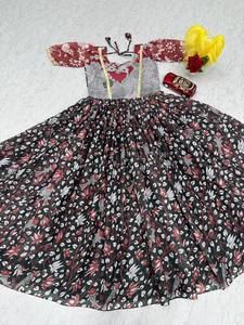 Elegante Conjunto de Kurta Anarkali Vintage para Mujer, en Viscosa y Rayón, Estilo Indio Étnico, para Bodas y Fiestas, con Dupatta Lavable - Product Image 6