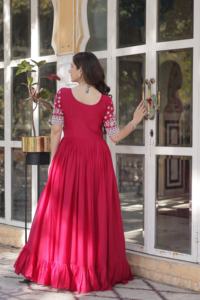 Élégante étoile Georgette Lehenga Choli avec broderie perlée et paillettes pour les fêtes et les mariages Diwali Vêtements pour femmes - Product Image 5