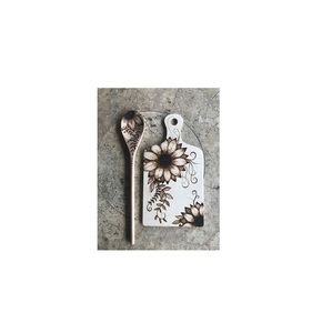Tabla de cortar de madera de la mejor calidad con colores y tamaños personalizados para servir y cortar verduras y frutas - Product Image 2