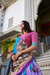 Concepteur de demoiselles d'honneur de style Bollywood Lehenga Choli Tussar Silk Kalamkari Print Work Fonctions de mariage - Product Image 2