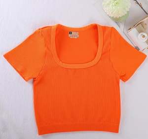 เสื้อยืดครอปผ้าฝ้ายธรรมดาสำหรับผู้หญิงพิมพ์ฉลากส่วนตัว OEM แบบกำหนดเอง - Product Image 4